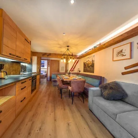 Haus Wildkarblick 4 *