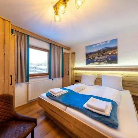 Vakantiehuis Haus Wildkarblick 4 *